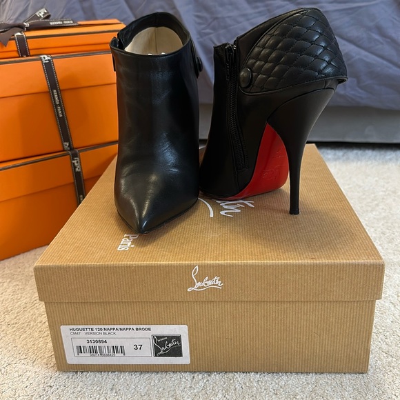 Christian Louboutin Huguette 120 Boots Nappa Brode Sz 37 - Picture 1 of 13